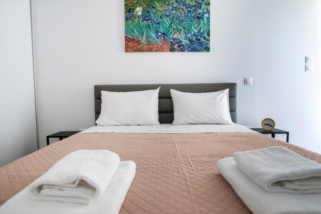 Cozy Apartment In Palaio Faliro With A Great View Athens Exterior photo